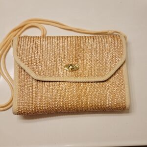 Elegant Tan Woven Bag.